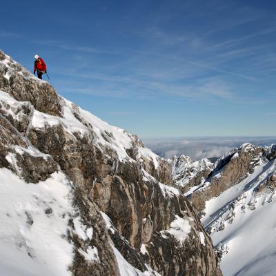 Sur l'arête de la Pène Blanque