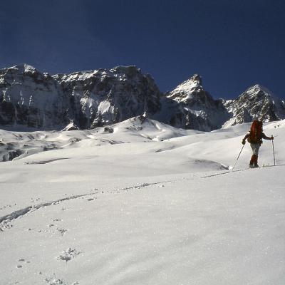 J 38. Face à la Sierra de Partacua