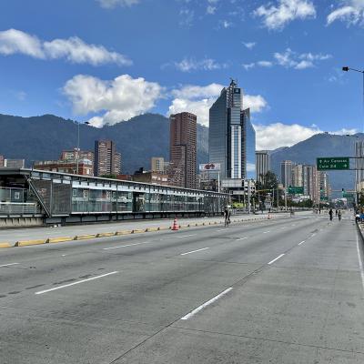 Le dimanche, certains boulevards de Bogotá sont fermés aux voitures pour devenir d'immenses pistes cyclables
