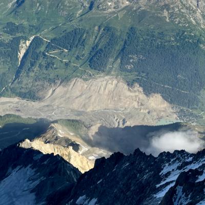 L'effondrement de Blatten vu du haut
